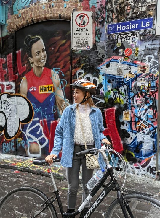 Melbourne street art: Colorful graffiti adorns the walls, showcasing the city's vibrant artistic culture.